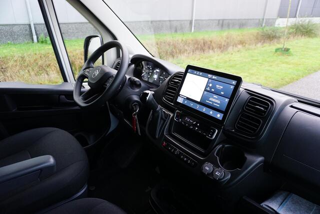 Citroen JUMPER 2.2 BlueHDi 140 L3H2 3.5t Automaat |Topstaat |Camera |Cruise |Navi |Groot scherm |2e Airbag |Trekhaak |Betimmering |Parkeersensoren |1e eigenaar |3500 KG |BPM voordeel!