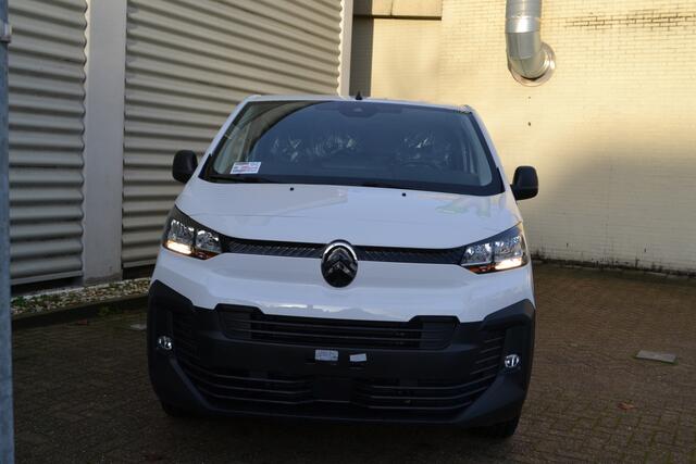 Citroen JUMPY 2.0 BlueHDI 145 L2 I NAVIGATIE I 3 SEATER I MODUWORK I ACHTERUITRIJCAMERA I NAVIGATIE I PARKEERSENSOREN ACHTER I NIEUW MODEL + NIEUW LOGO I NIEUW UIT DE DOOS, IS NOG NIET INGEBRUIK GEWEEST I 3 STUKS BESCHIKBAAR I