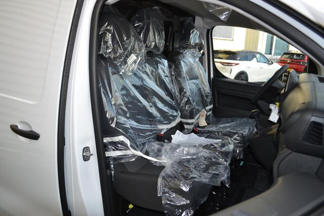 Citroen JUMPY 2.0 BlueHDI 145 L2 I NAVIGATIE I 3 SEATER I MODUWORK I ACHTERUITRIJCAMERA I NAVIGATIE I PARKEERSENSOREN ACHTER I NIEUW MODEL + NIEUW LOGO I NIEUW UIT DE DOOS, IS NOG NIET INGEBRUIK GEWEEST I 3 STUKS BESCHIKBAAR I