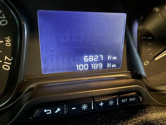 Citroen JUMPY 1.5 BlueHDI 120pk M Club L2H1 / vaste prijs rijklaar ¤ 16.950 ex btw / lease vanaf ¤ 285 / airco / cruise control / bijrijdersbank / grijs metallic / navigatie / euro 6 / bpm vrij