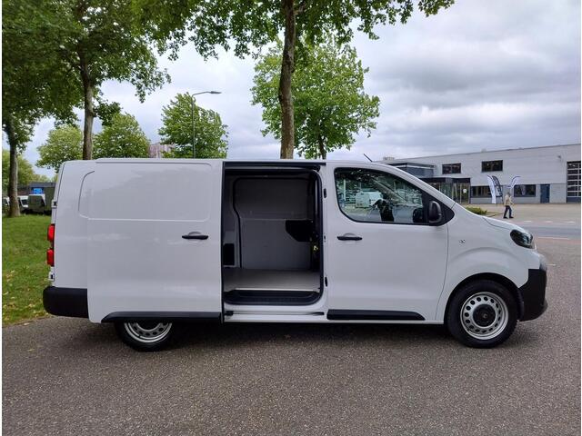 Citroen JUMPY L3 2.0 BlueHDI 145pk EAT8 AUTOMAAT | Dubbele schuideur | Multimedia | Apple Carplay | Android Auto | NAVI | Achteruitrijcamera | Parkeersensoren achter | Licht- en regensensor | Automatische verlichting | Mistlampen | Multifunctionele bank voorpassagiers 