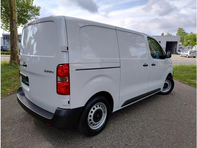 Citroen JUMPY L2 1.5 BlueHDI 120pk | BPM vrij | NAVI | Multimedia | Apple Carplay | Android Auto | Digital cockpit | Achteruitrijcamera | Parkeersensoren achter | Elektrisch inklapbare spiegels | Bestuurdersstoel comfort met armsteun | Bank voorpassagiers | Reservewie