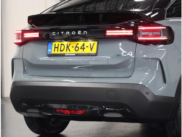 Citroen ë-C4 Max 156PK Extended range 54 kWh | AppleCarPlay/AndroidAuto | Adaptieve Cruise Control | Navigatie | LMV | Climate Control | 360'Camera | Head-Up Display | Armsteun | Isofix | Privacy Glass |