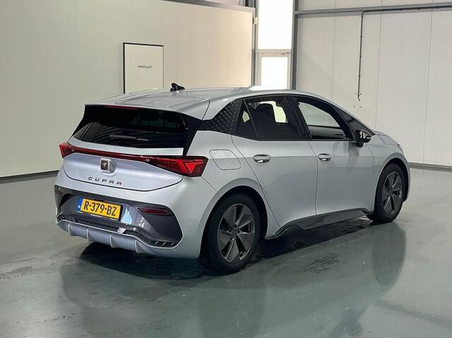 Cupra Born Business 62 kWh 204 Pk Automaat | Navigatie | Adaptive Cruise | 18 Inch | Privacy Glass | Camera | 78.082 km!!