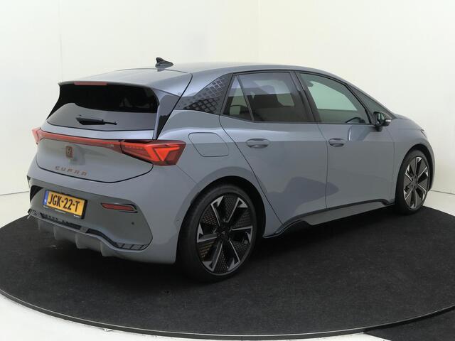 Cupra Born Performance Limited 84 kWh | Sennheiser audio | 360 graden camera | Elektrisch verstelbare stoelen | Carplay | Dodehoek sensor | Travel Assist | Navigatie