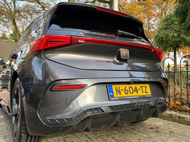 Cupra Born Adrenaline One 62 kWh Schuif-kanteldak/Alu wielen/Navi/Airco-Ecc/Adrenaline