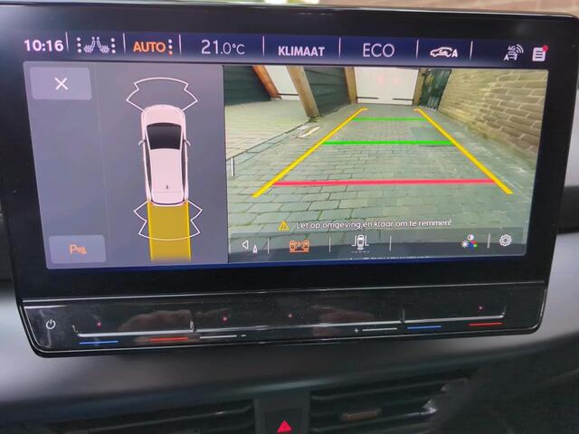 Cupra Born Performance One 62 kWh / Navigatie / Parkeersensoren V+A / App connect / Camera / Lichtmetaal 19 inch /