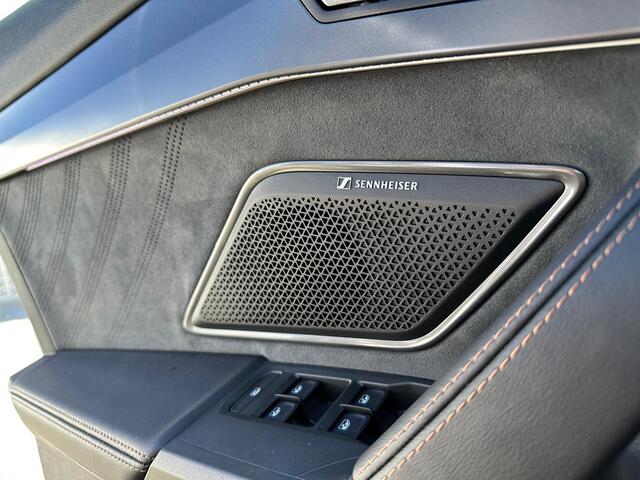 Cupra Formentor 1.5 TSI e-Hybrid VZ Performance Panoramisch schuif/kanteldak Matrix LED / Sennheiser / Wegklapbare Trekhaak