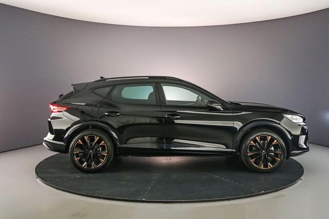 Cupra Formentor Business 1.5 TSI eHybrid 204pk DSG Automaat Panoramadak, Elektrische achterklep, Adaptive cruise control, 360 camera, Achteruitrijcamera, Stuurwiel verwarmd, Navigatie