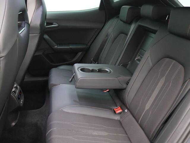 Cupra Formentor 1.4 e-Hybrid VZ Performance 245PK DSG Full led, adaptive cruise met travel assist, side assist, schuif-kanteldak, keyless, stuur-stoelverwarming, achteruitrijcamera, 19" lichtmetaal