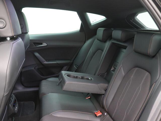 Cupra Formentor 1.4 e-Hybrid Business 204PK DSG full led, adaptive cruise met travel assist, keyless, stuur-stoelvewrarming, 18" lichtmetaal