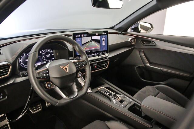 Cupra Formentor VZ Performance 1.5 TSI e-Hybrid 272pk DSG Automaat Trekhaak, Adaptive cruise control, Elektrische achterklep, Achteruitrijcamera, LED koplampen, Stuurwiel verwarmd