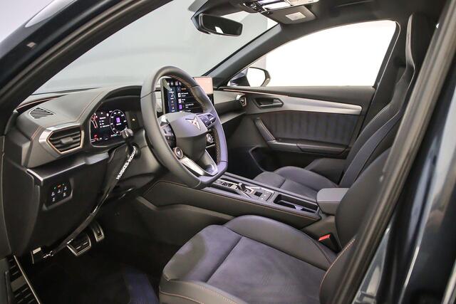 Cupra Formentor VZ Performance 1.5 TSI e-Hybrid 272pk DSG Automaat Adaptive cruise control, Elektrische achterklep, Achteruitrijcamera, Stuurwiel verwarmd, LED koplampen, Stoelverwarming