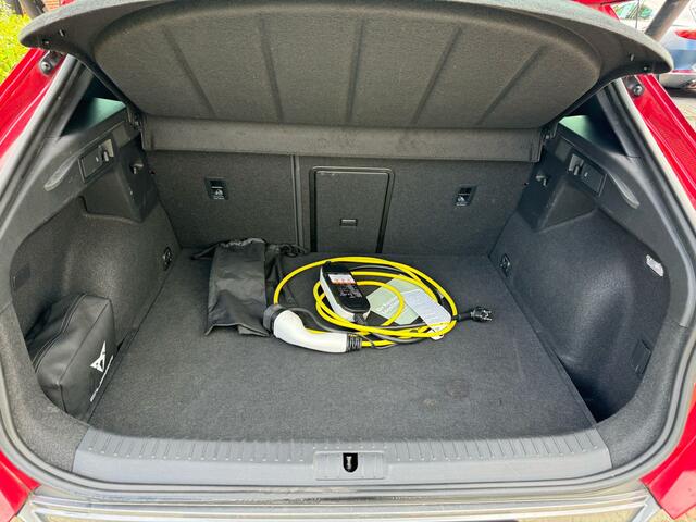 Cupra Formentor 1.4 e-Hybrid VZ Performance cruise, navi, camera