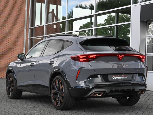Cupra Formentor 1.5TSI 272pk eHybrid VZ Perf NIEUW! Pano 19-Inch Sennheiser Sfeerverl DCC Keyless ACC VOL!!!