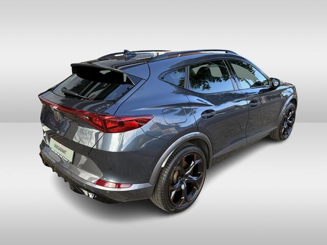 Cupra Formentor 1.4 e-Hybrid VZ Performance | 245 pk / 180Kw | verwarmde stoelen + stuurwiel | half leder bekleding | Apple Carplay/Android Auto |