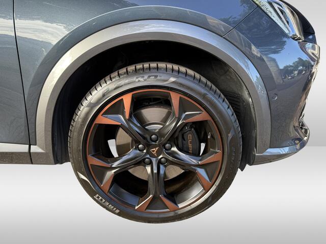 Cupra Formentor 1.4 e-Hybrid VZ Performance | 245 pk / 180Kw | verwarmde stoelen + stuurwiel | half leder bekleding | Apple Carplay/Android Auto |