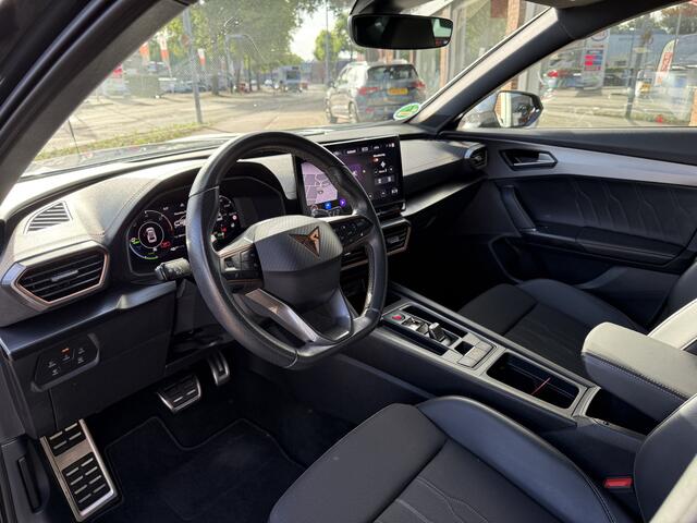 Cupra Formentor 1.4 e-Hybrid VZ Performance | 245 pk / 180Kw | verwarmde stoelen + stuurwiel | half leder bekleding | Apple Carplay/Android Auto |