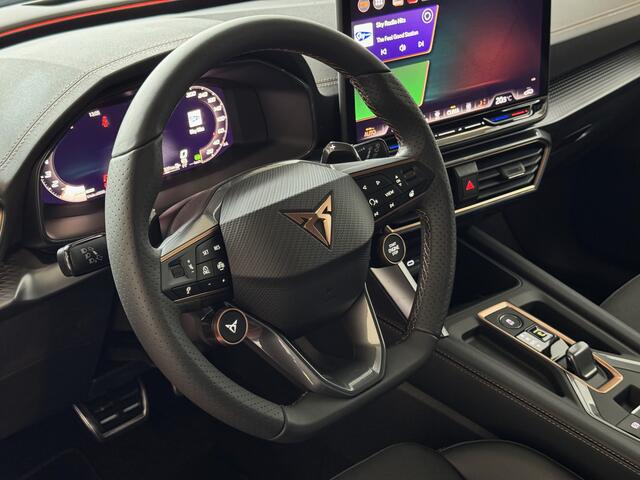 Cupra Formentor ?NW MODEL? 1.5 eTSI 150 MHEV CAMERA ELEK.TREKHAAK STOEL/STUUR ELEK.KLEP VERW. LED LEER CARPLAY ZWARTE.HEMEL 10/2024