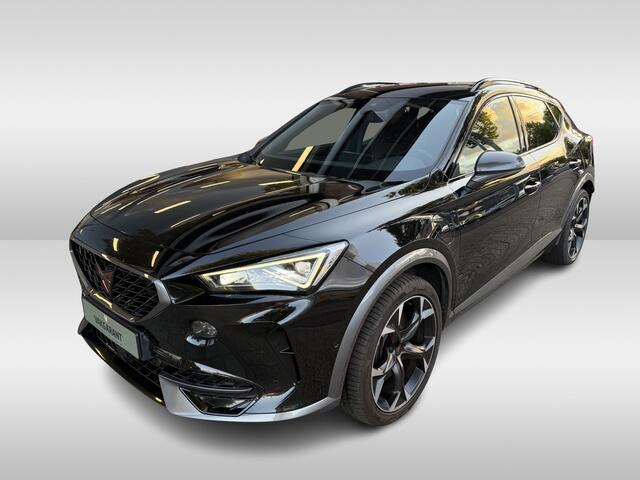 Cupra Formentor 1.4 e-Hybrid VZ Performance 245 pk / 180Kw gecombineerd | verwarmde stoelen + stuurwiel | half leder bekleding | Apple Carplay/Android Auto |