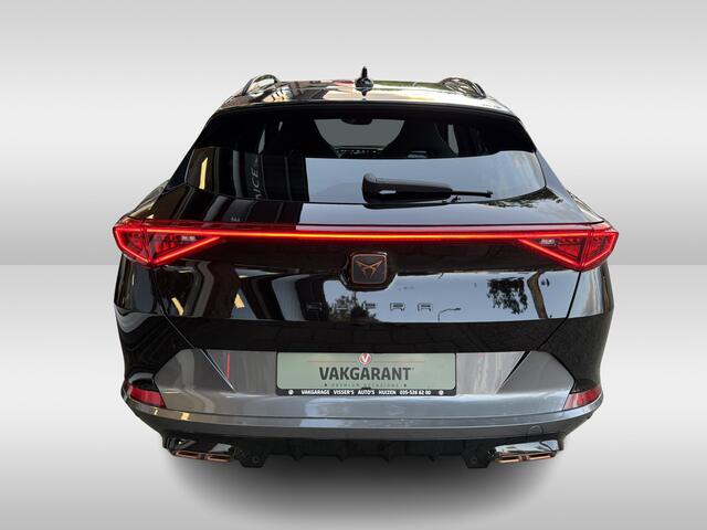 Cupra Formentor 1.4 e-Hybrid VZ Performance 245 pk / 180Kw gecombineerd | verwarmde stoelen + stuurwiel | half leder bekleding | Apple Carplay/Android Auto |