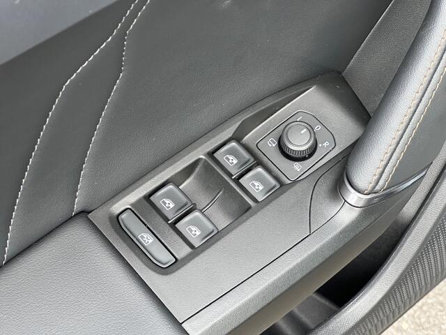 Cupra Formentor 1.5 TSI 150pk DSG | Adapt. Cruise | Carplay | Camera | Dode hoek | Rijklaar incl. garantie