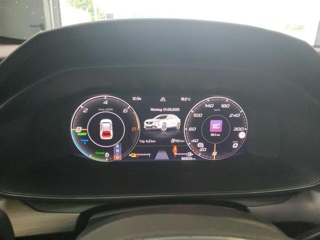 Cupra Formentor 1.4 e-Hybrid VZ Copper Edition 245PK | 2e Eigenaar | Dealer Onderh. | BTW | Cupra knop | Sfeer | 1 Laadkabel | Donkere Hemel | Matrix Led | Stuur+Stoelverwarming | Camera | Carplay | Ad Cruise | Climate Control | Elek Klep |