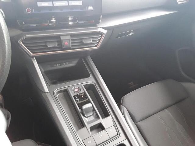 Cupra Formentor 1.4 e-Hybrid Business 204PK | 1e Eigenaar | Dealer Onderh. | BTW | 2 Laadkabels | Sfeer | Donkere Hemel | Stoel/Stuur Verwarming | Carplay | Ad Cruise | Full Led | Keyless | PDC