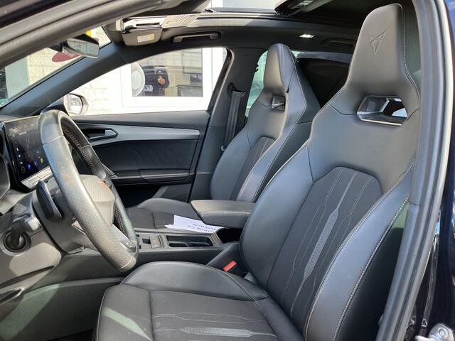 Cupra Formentor 1.4 e-Hybrid VZ Performance / AUTOMAAT/ PANO/ ELEKTR. TREKHAAK/ KEYLESS/ LED/ 19" LMV/ FULL LINK/ NAVI/ STOEL-STUUR VERWARM./ RIJ-MODI/ CLIMA/ PARK. SENSOREN + CAMERA