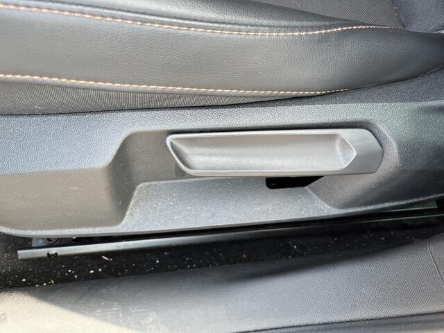 Cupra Formentor 1.4 e-Hybrid VZ Performance / AUTOMAAT/ PANO/ ELEKTR. TREKHAAK/ KEYLESS/ LED/ 19" LMV/ FULL LINK/ NAVI/ STOEL-STUUR VERWARM./ RIJ-MODI/ CLIMA/ PARK. SENSOREN + CAMERA