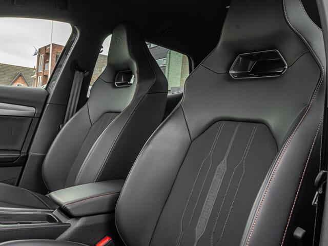 Cupra Formentor 1.4 e-Hybrid VZ Performance SCHAALSTOELEN CAMERA 19 INCH BLACK OPTIC STOELVERW NARDO GREY