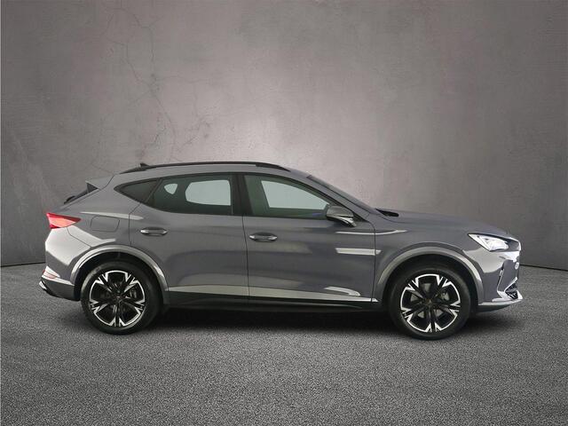 Cupra Formentor Business 1.4 TSI e-Hybrid 204pk DSG Automaat Adaptive cruise control, Elektrische achterklep, Achteruitrijcamera, LED koplampen, Stuurwiel verwarmd