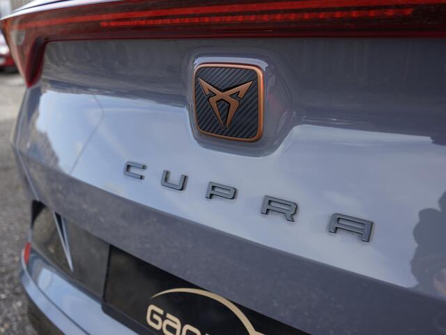 Cupra Formentor 1.4 e-Hybrid Performance 1ste eigenaar / Dealer onderh. / Sportstoelen / Leer / Elek. stoelen / Camera / LED / Virtual / 19'' LM velgen / Adapt. cruise