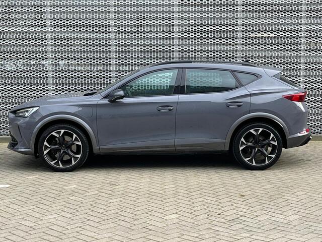 Cupra Formentor 1.4 e-Hybrid VZ Black Edition / Panoramadak / Navigatie / Supersportstuur / Leer / 19" LMV /