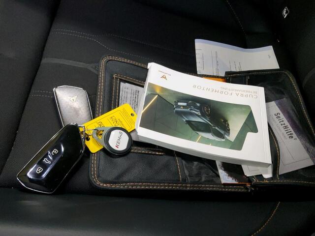 Cupra Formentor 1.4 e-Hybrid Performance 1e Eigenaar | Dealer Onderh | BTW | Elek Trekhaak | Sfeer | Camera | Memory | Elek Stoel+Klep | WinterPack | Carplay | Ad Cruise | Full Led | Keyless | PDC |