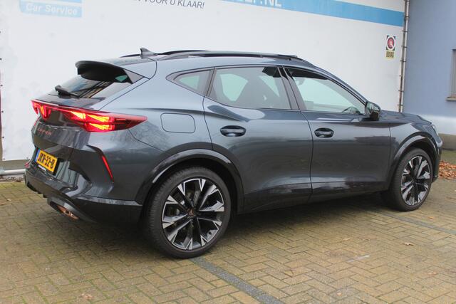 Cupra Formentor 1.5 TSI e-Hybrid VZ Performance 272pk | Panorama dak | 360* Camera | Stoel/stuurverwarming | Elektrisch verstelbare stoelen + memory | Keyless entry/start | Sennheiser Audiosysteem | Sfeerverlichting | Draadloze telefoonlader | Apple CarPlay/Android Auto 