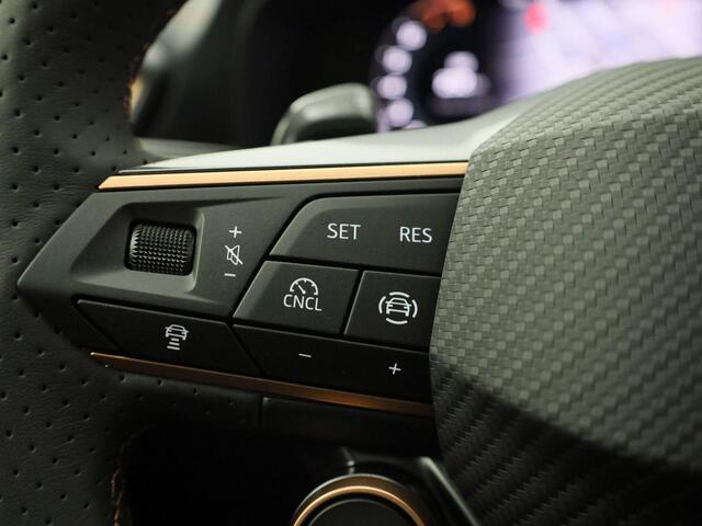 Cupra Formentor 1.5 TSIe-Hybrid 150kW/204PK FL DSG · Panoramadak · Leder · Trekhaak · Garantie tot juli 2028 of 150000km.