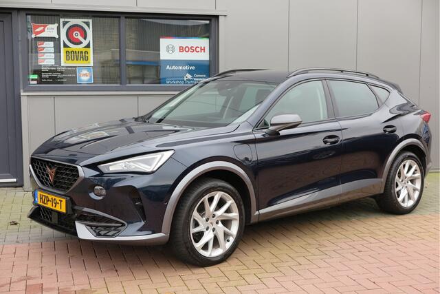 Cupra Formentor 1.4 e-Hybrid 204pk Business. Led , Trekhaak , PDC , Clima, Stuurwiel verwarmd , LMV , Carplay, etc .