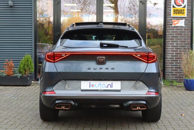 Cupra Formentor 1.4 e-Hybrid 180kW/245pk VZ Performance Pano/Matrix LED/Kuipstoelen/360Camera/Keyless/DCC/Virtual Cockpit/19"