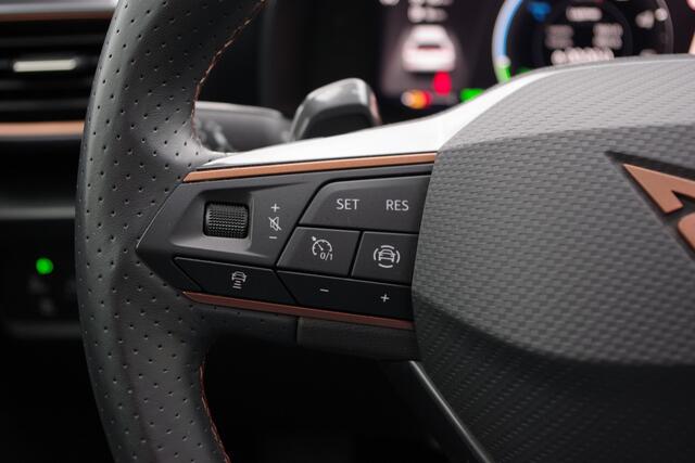 Cupra Formentor 1.4 e-Hybrid 204 PK Business PHEV, Panoramadak, Groot-Navigatie, Adap. Cruise Control