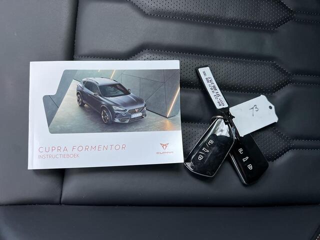 Cupra Formentor 1.4 e-Hybrid Black Edition / AUTOMAAT/ PANO/ CAMERA/ PARK. SENSOREN/ LEDEREN MEMORY SEATS/ FULL LINK/ LED/ TRAVEL ASSIST/ STOEL-STUURVERWARM./ ADAPT. CRUISE/ GETINT GLAS/ NAVI/ CLIMA