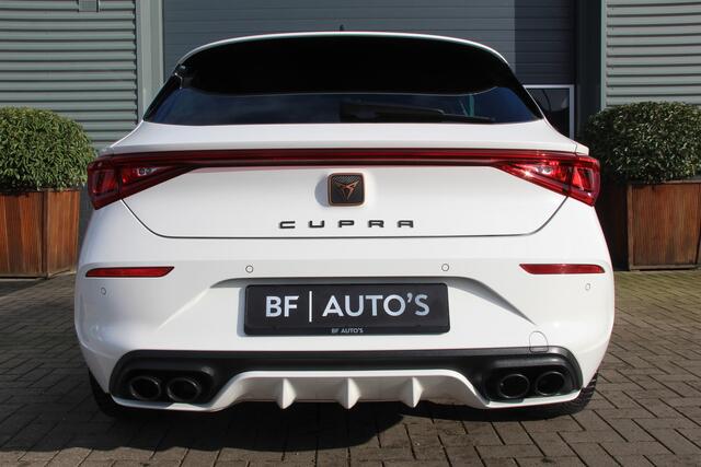 Cupra Leon Sportstourer 2.0 TSI VZ 300Pk Keyless-Go | Apple CarPlay | ACC | Lane Assist | ECC | Navi | Stoel-Stuurverwarming | LMV19" |Sportstoelen | Goede banden | Sfeerverlichting | Zeer nette auto