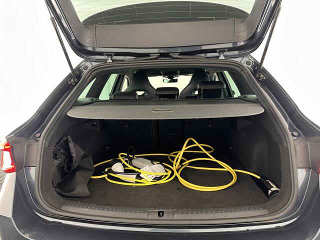 Cupra Leon Sportstourer 1.4 e-Hybrid VZ Adrenaline (INCL.BTW) Aut. *FULL-LED | DIGI-COCKPIT | ADAPTIVE-CRUISE | 1/2LEATHER | SPORT-SEATS | AMBIENT-LIGHT | DAB+ | KEYLESS | CAMERA | 19''ALU*