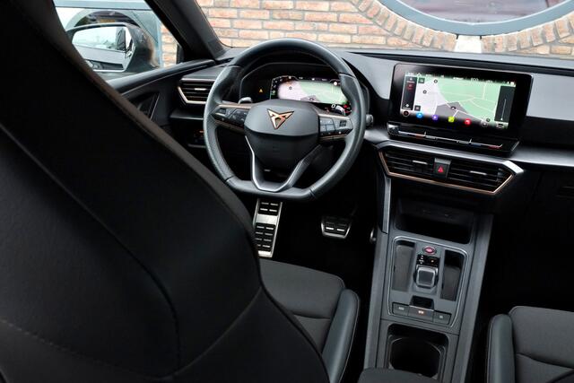 Cupra Leon Sportstourer 1.4 e-Hybrid Black Edition Achteruitrijcamera, Navigatie, Stoel- Stuur- Voorruitverwarming