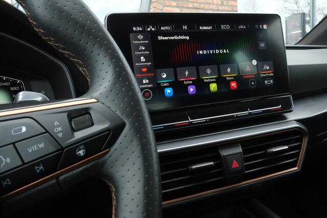 Cupra Leon Sportstourer 1.4 e-Hybrid Black Edition Achteruitrijcamera, Navigatie, Stoel- Stuur- Voorruitverwarming