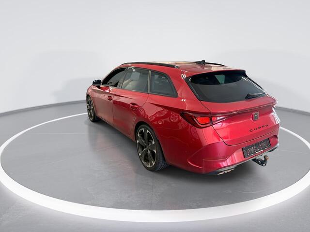 Cupra Leon Sportstourer 1.4 245pk DSG e-Hybrid VZ Performance · Camera · Elek. Trekhaak · Keyless · Apple/Android Car Play · Dodehoek Detectie · Stoel &Stuurverwarming · 19'' Inch · Garantie t/m 18-01-2027 of 90.000km