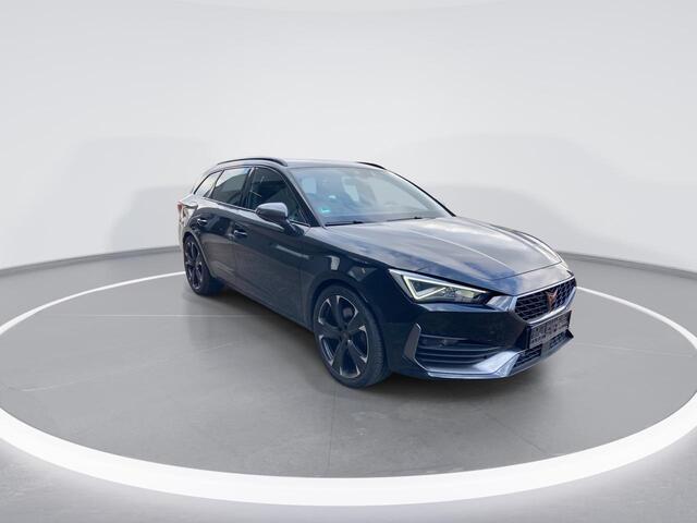 Cupra Leon Sportstourer 1.4e-Hybrid 180kW/245PK VZ DSG · Keyless · Navigatie · Camera + Parkeersensoren