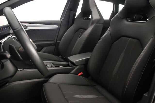 Cupra Leon Sportstourer VZ Performance 1.4 TSI e-Hybrid 245pk DSG Automaat Panoramadak, Beats audio, LED matrix koplampen, Adaptive cruise control, Achteruitrijcamera, Elektrische achterklep