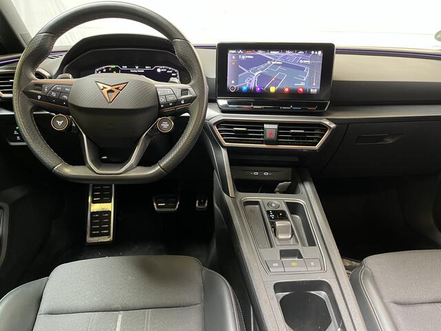 Cupra Leon Sportstourer 1.4 e-Hybrid VZ Performance / AUTOMAAT/ PANO/ 245 PK/ 19" LMV/ FULL LINK/ ADAPT. CRUISE/ DIGITAL DASH/ PARK. SENSOREN + CAMERA/ RIJ-MODI/ STOEL-STUUR VERWARM./ NAVI/ MATRIX/ DAB/ 3-ZONE CLIMA