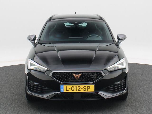 Cupra Leon Sportstourer 1.4 245 Pk Automaat e-Hybrid VZ Adrenaline | Full LED | Camera | Carplay | Adaptive Cruise | Elektrische Achterklep | Sensoren | Climate Control | 19 Inch